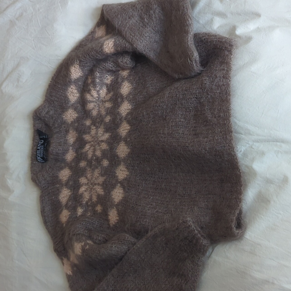 VINTAGE 100% mohair and wool fair isle sweater
